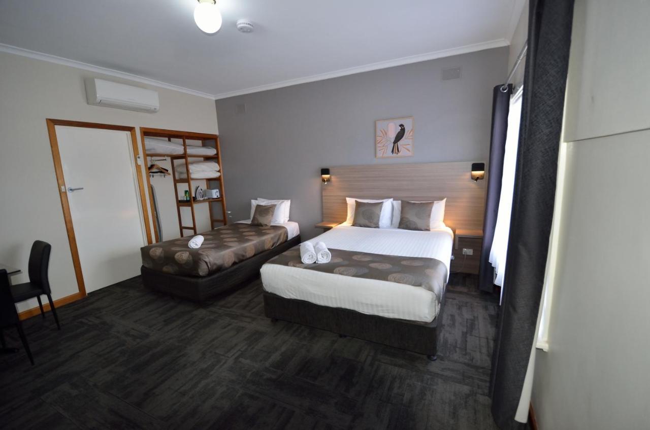 105 On The Park Motel Bordertown Buitenkant foto