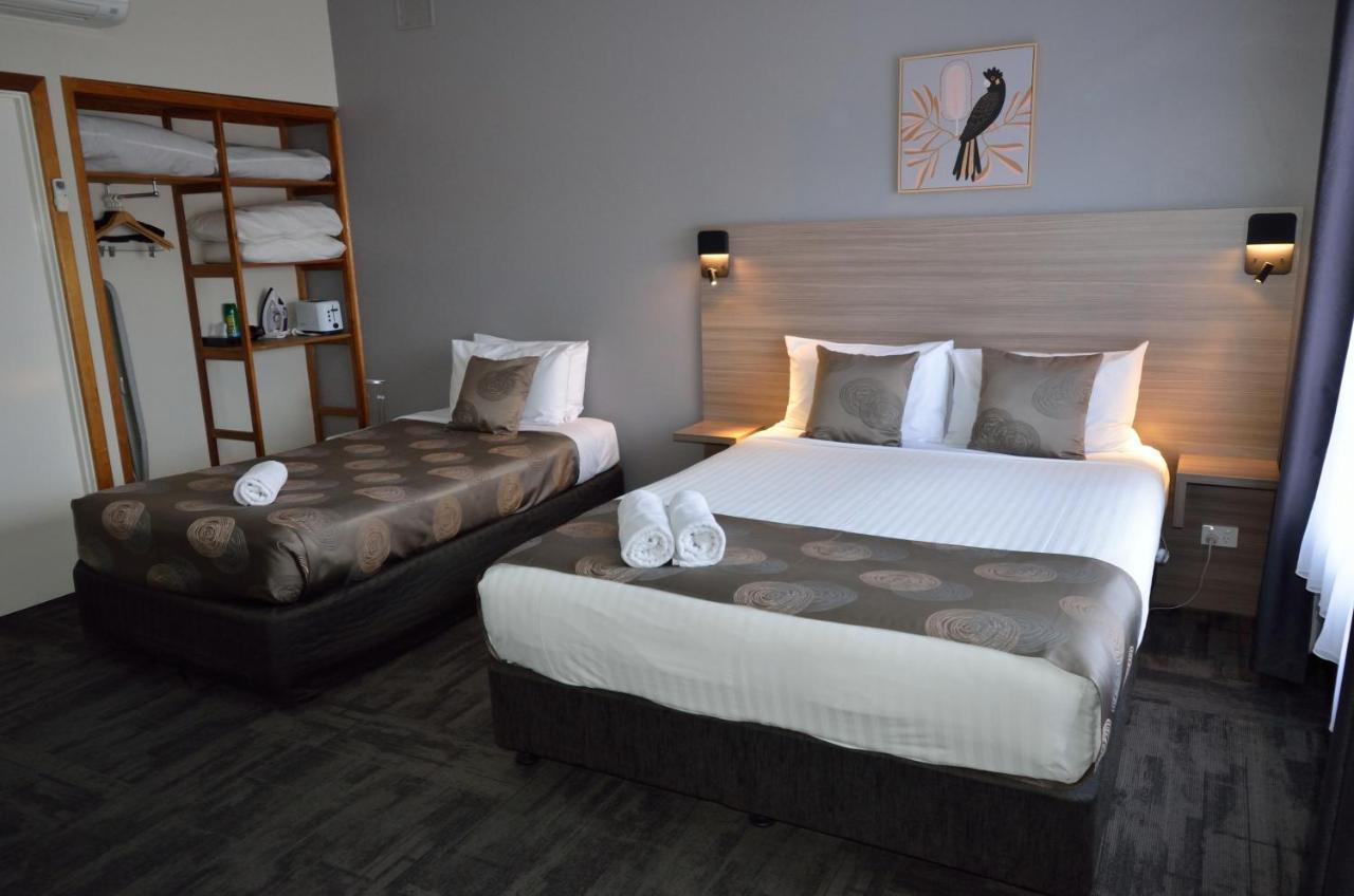 105 On The Park Motel Bordertown Buitenkant foto