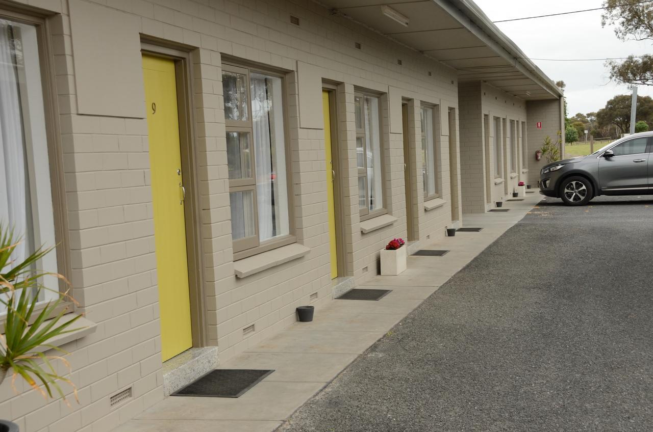 105 On The Park Motel Bordertown Buitenkant foto