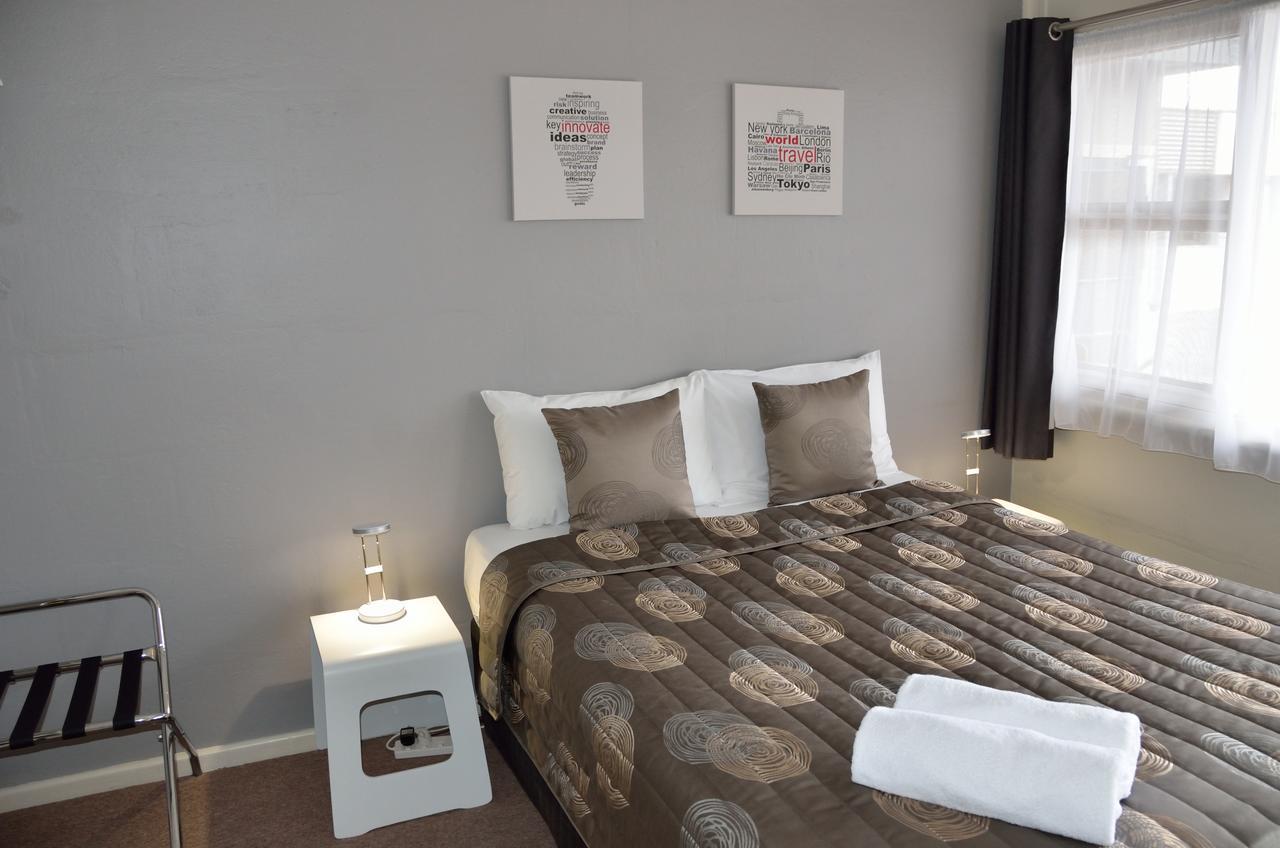 105 On The Park Motel Bordertown Buitenkant foto